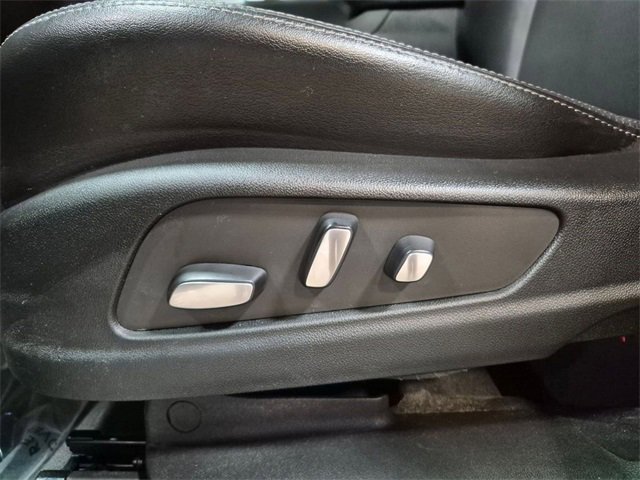 Used 2022 Cadillac XT5 Premium Luxury image 12