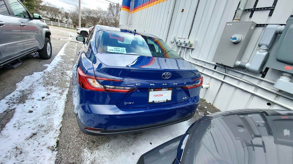 Used 2026 Toyota Camry XSE image 3