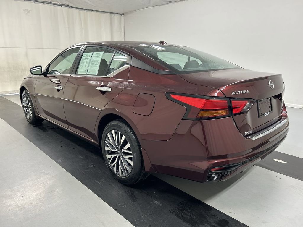 Used 2023 Nissan Altima 2.5 SV image 6