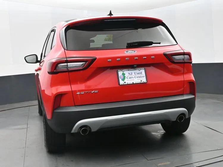 Used 2024 Ford Escape Active FWD image 8