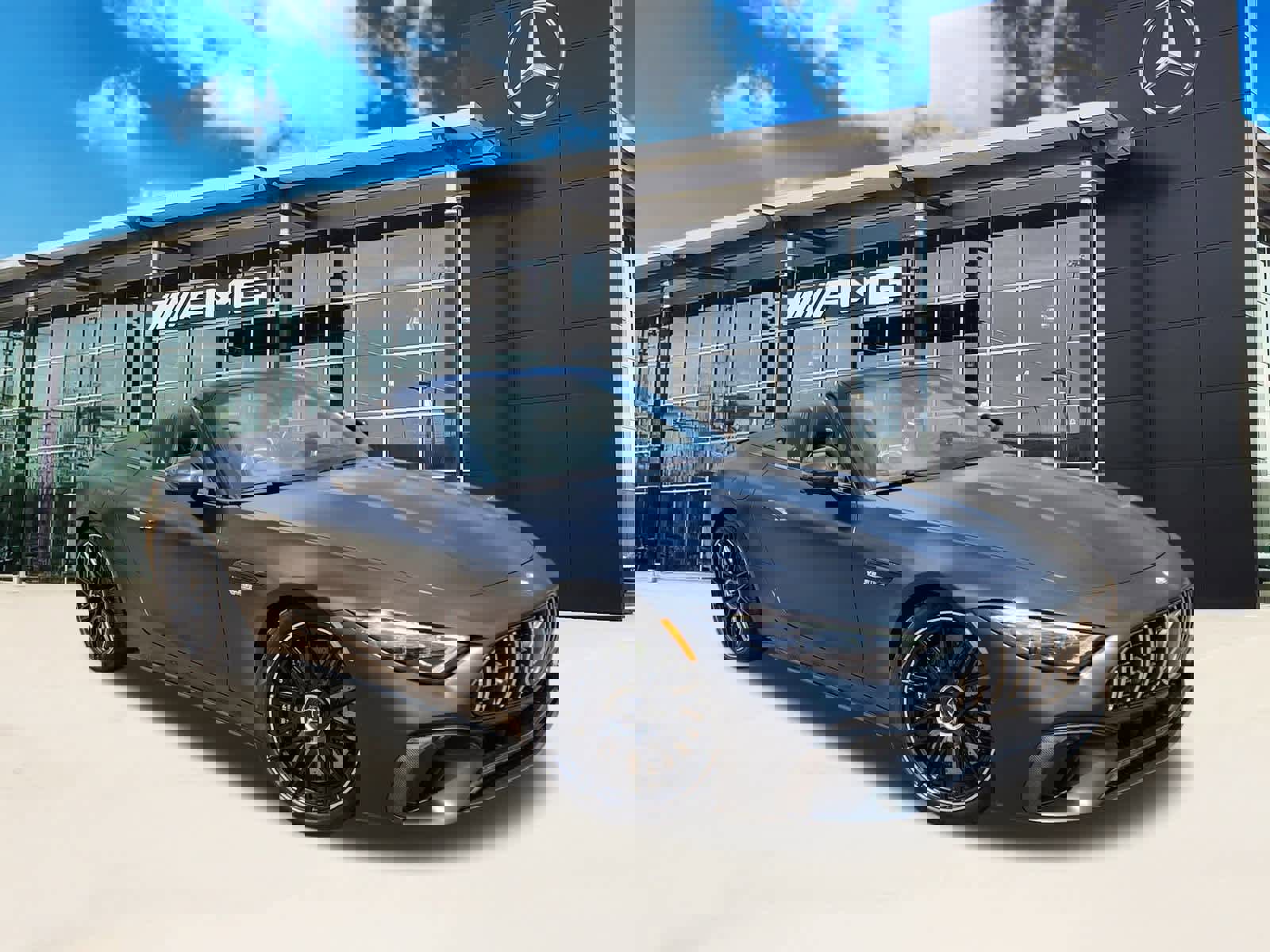 New 2025 Mercedes-Benz SL 63 AMG S e Performance 4MATIC image 2