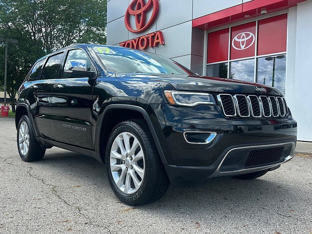 Used 2017 Jeep Grand Cherokee Limited w/ Luxury Group II AWD/4WD image 8