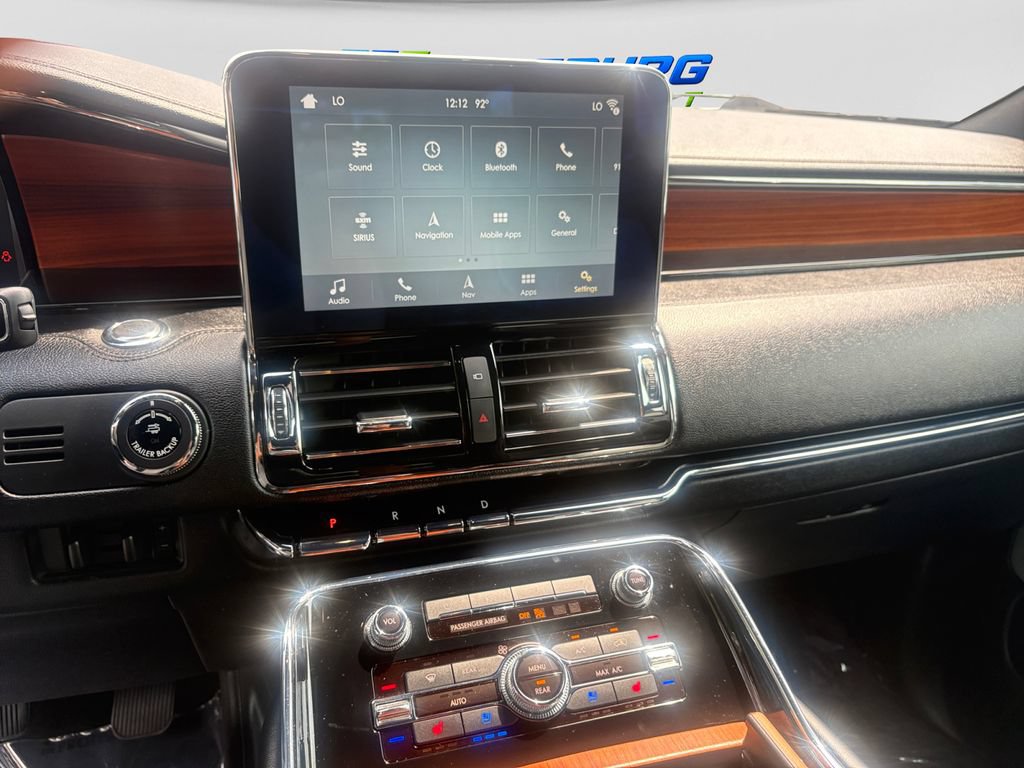 Used 2018 Lincoln Navigator L Reserve w/ Technology Package AWD/4WD image 12