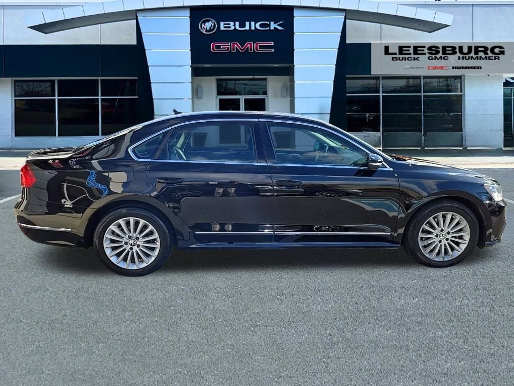 Used 2016 Volkswagen Passat 1.8T SE image 8