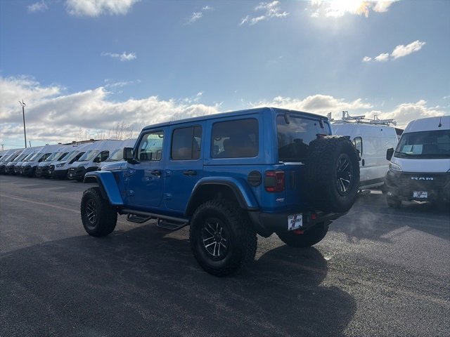 Used 2024 Jeep Wrangler Unlimited Rubicon image 3