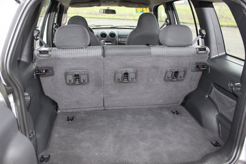 Used 2004 Jeep Liberty Sport w/ PWR Convenience Group AWD/4WD image 15