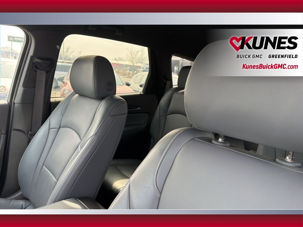 Used 2024 Buick Enclave Premium image 20