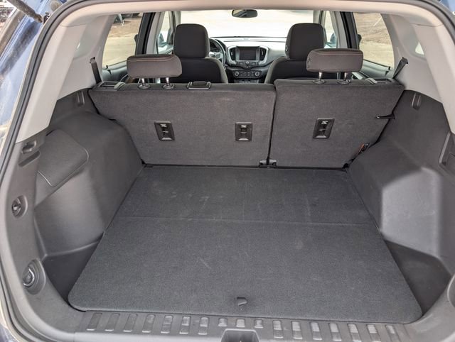 Used 2018 GMC Terrain SLE image 29