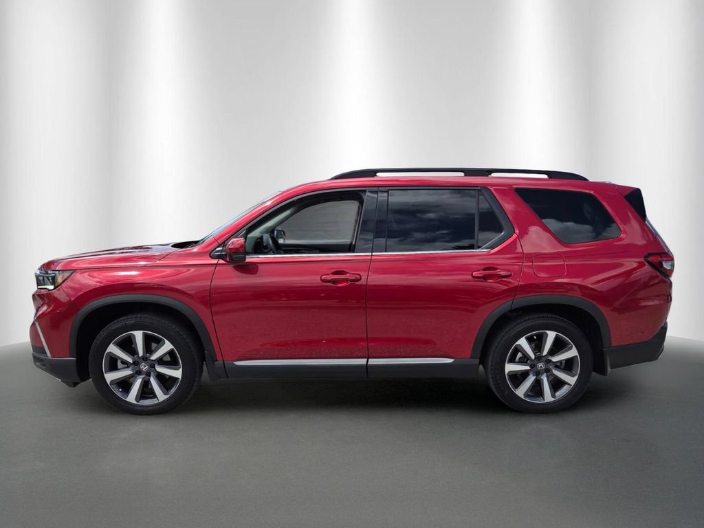 Certified 2025 Honda Pilot Touring image 6