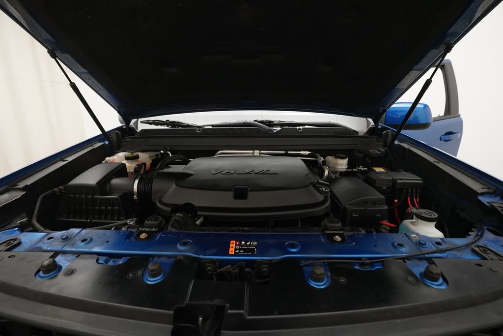 Used 2020 Chevrolet Colorado Z71 AWD/4WD image 3