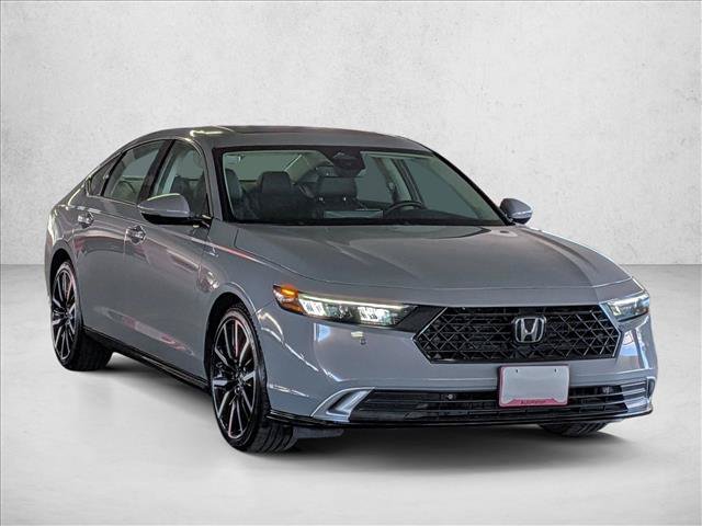 Used 2025 Honda Accord Touring image 3