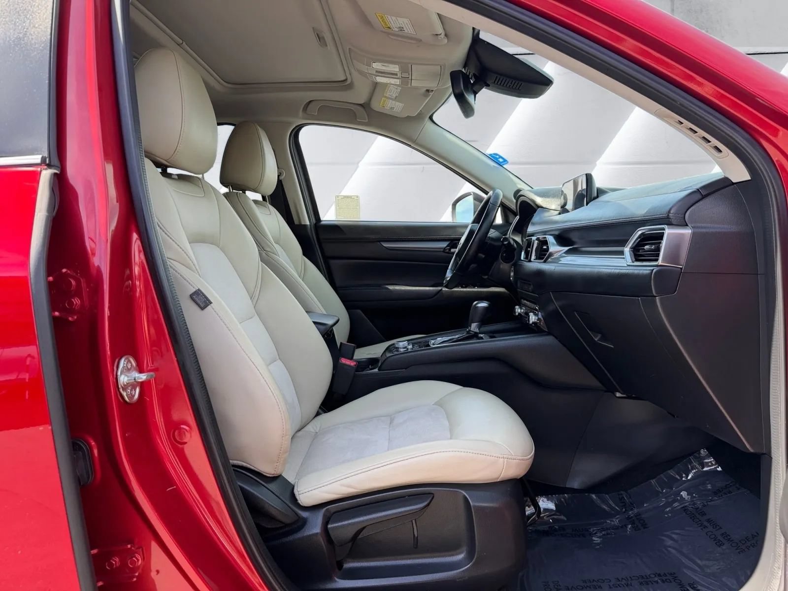 Used 2020 MAZDA CX-5 Touring FWD image 10