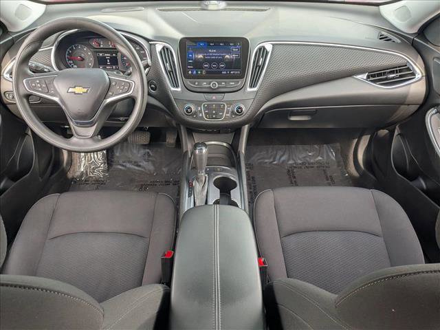 Used 2019 Chevrolet Malibu LT w/ Driver Confidence Package II image 16