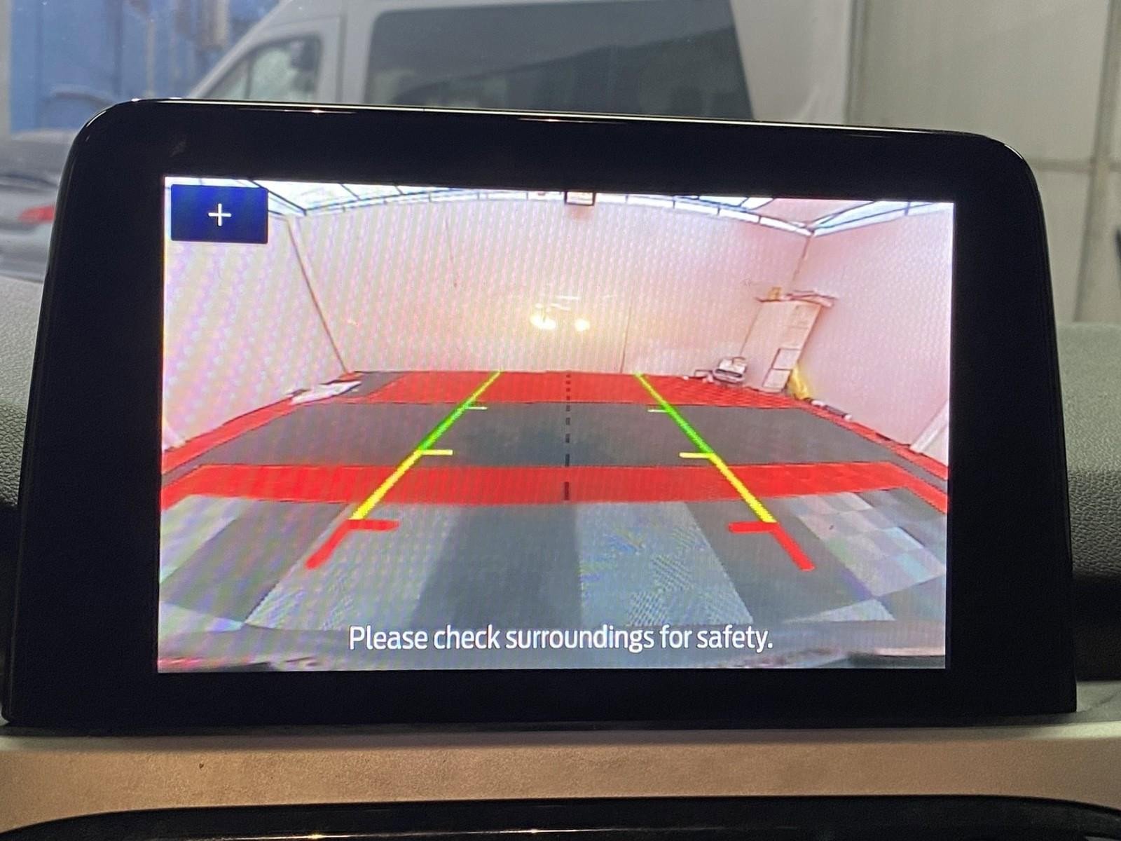 Used 2022 Ford Escape SE image 25