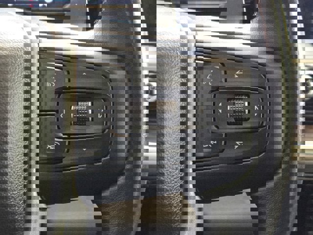 Used 2022 GMC Sierra 1500 SLT image 32