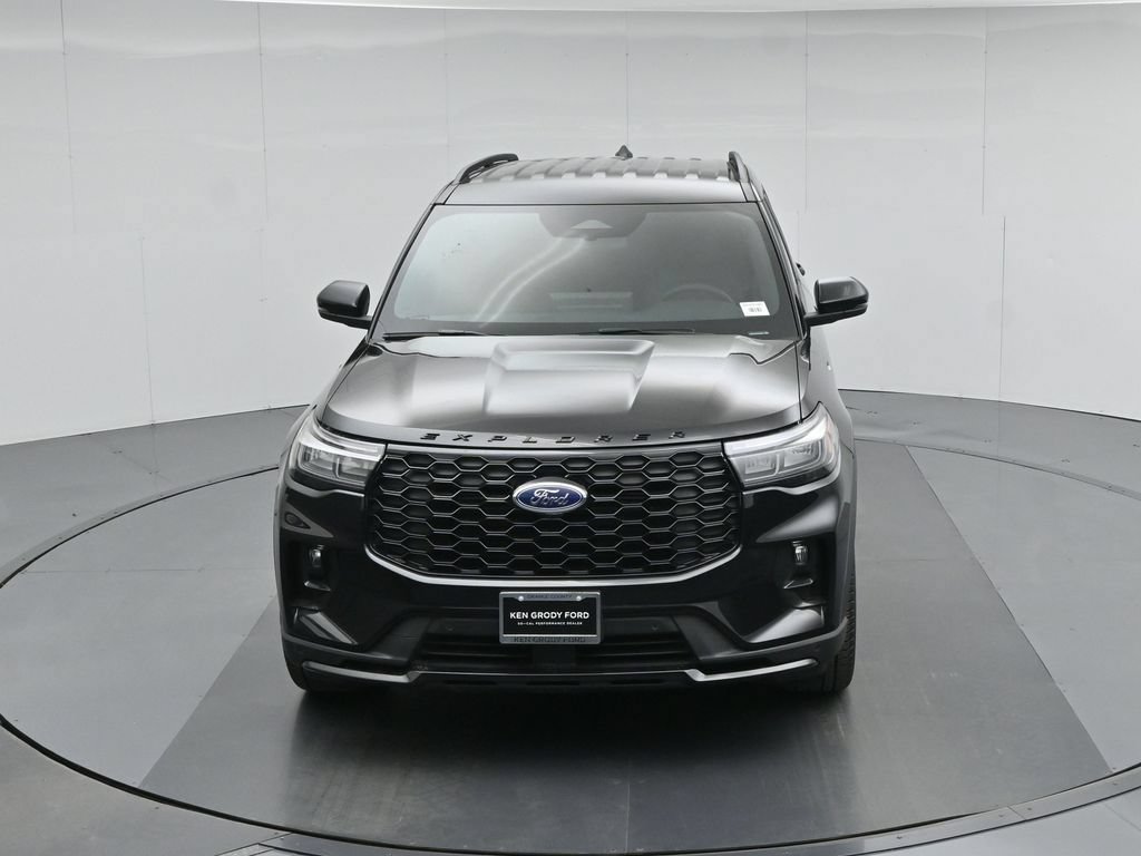 New 2026 Ford Explorer ST-Line w/ ST-Line Street Pack RWD image 35