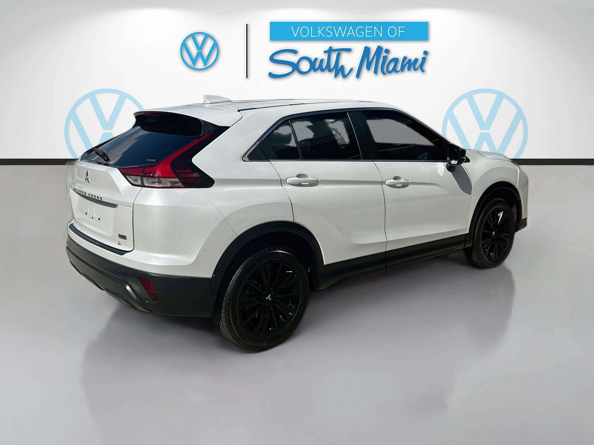 Used 2023 Mitsubishi Eclipse Cross LE AWD/4WD image 7