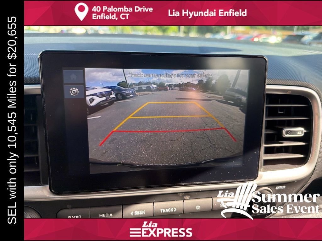 Used 2024 Hyundai Venue SEL FWD image 20