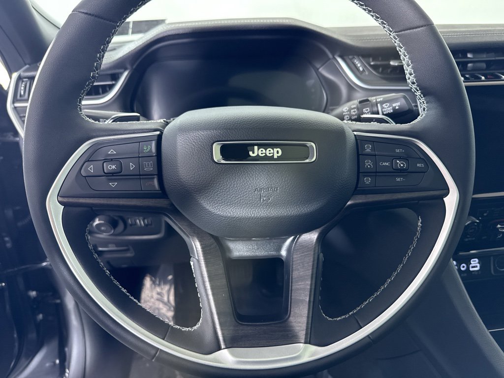 New 2025 Jeep Grand Cherokee Limited AWD/4WD image 23