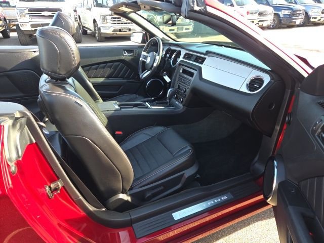 Used 2014 Ford Mustang Premium w/ Equipment Group 201A image 25