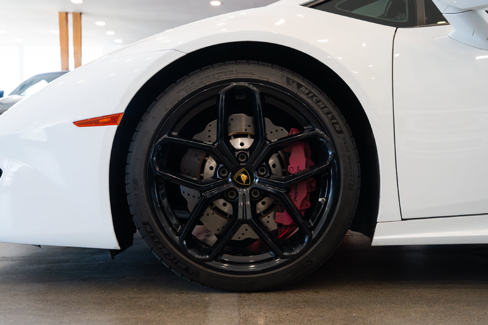 Used 2017 Lamborghini Huracan LP 580-2 RWD image 7