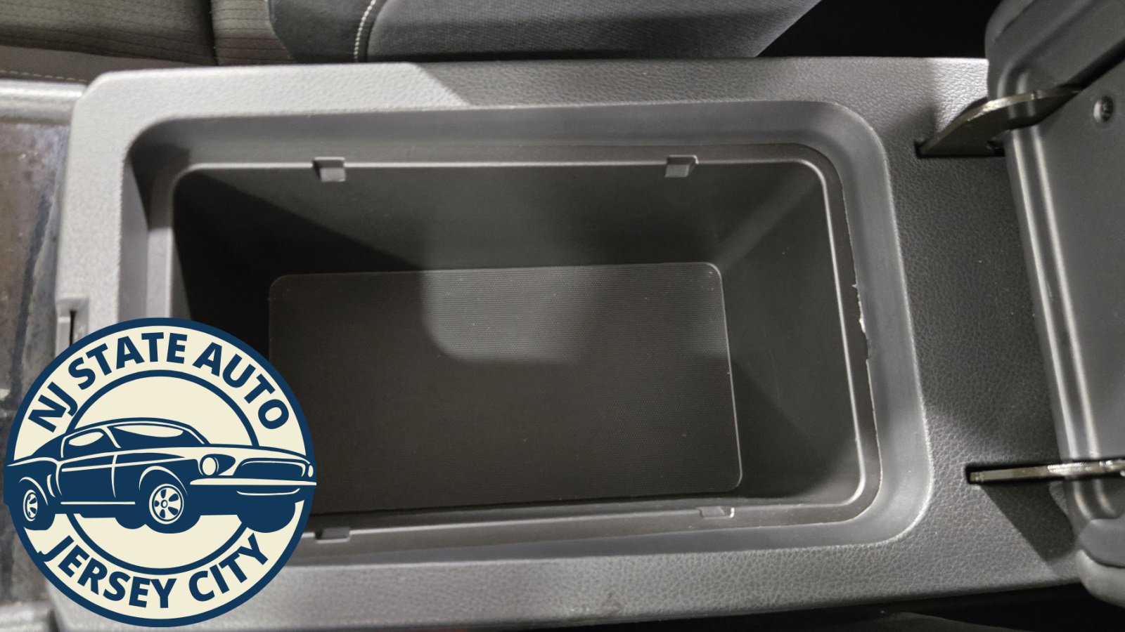 Used 2024 Nissan Altima 2.5 SV image 16