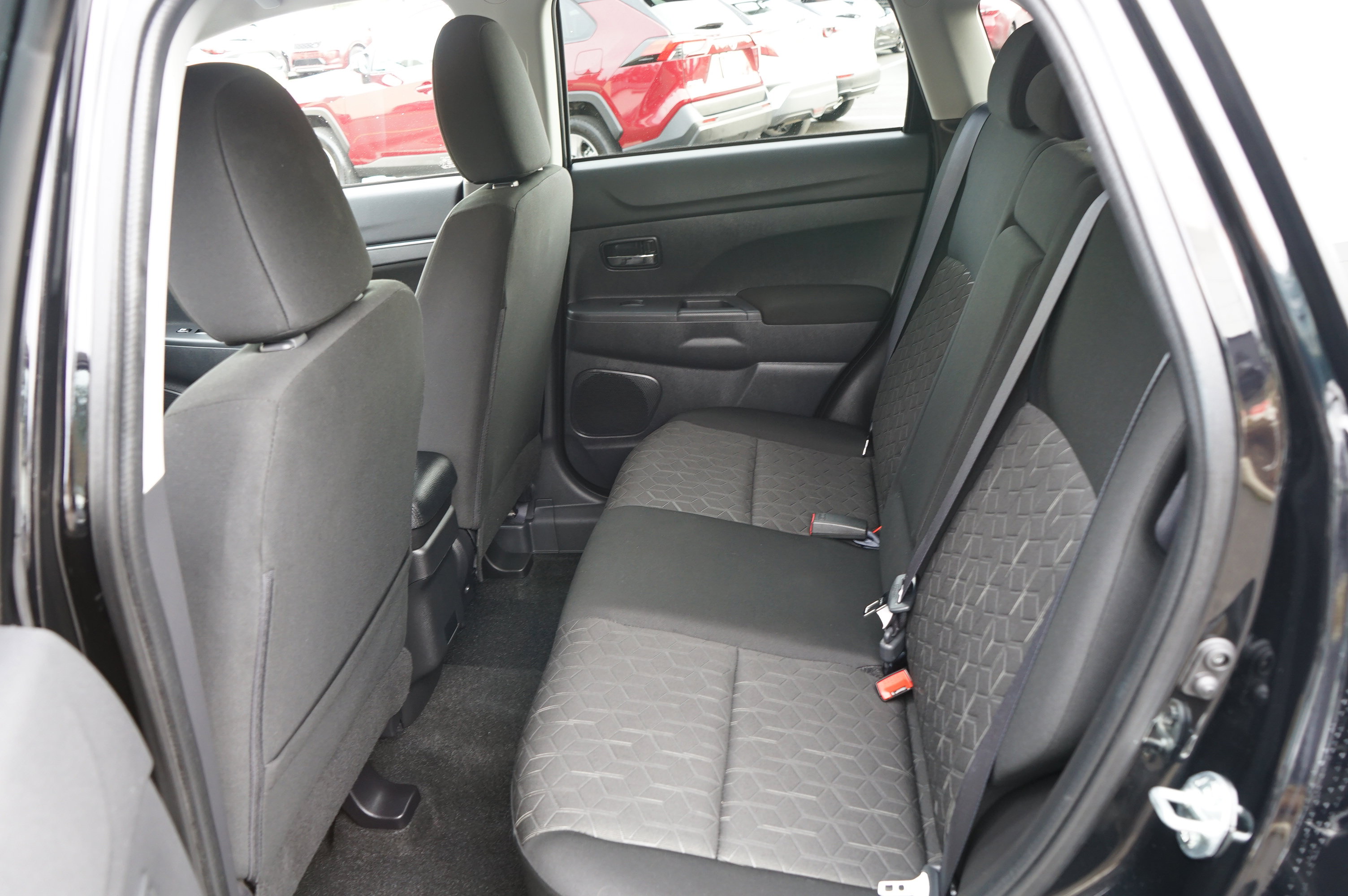 Used 2025 Mitsubishi Outlander Sport ES image 16