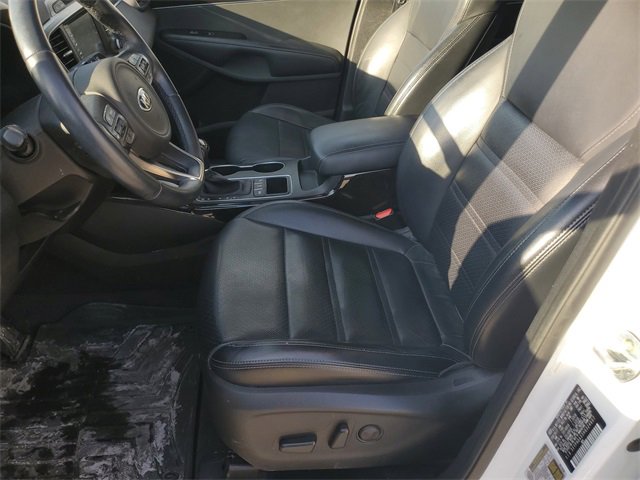 Used 2017 Kia Sorento EX image 18