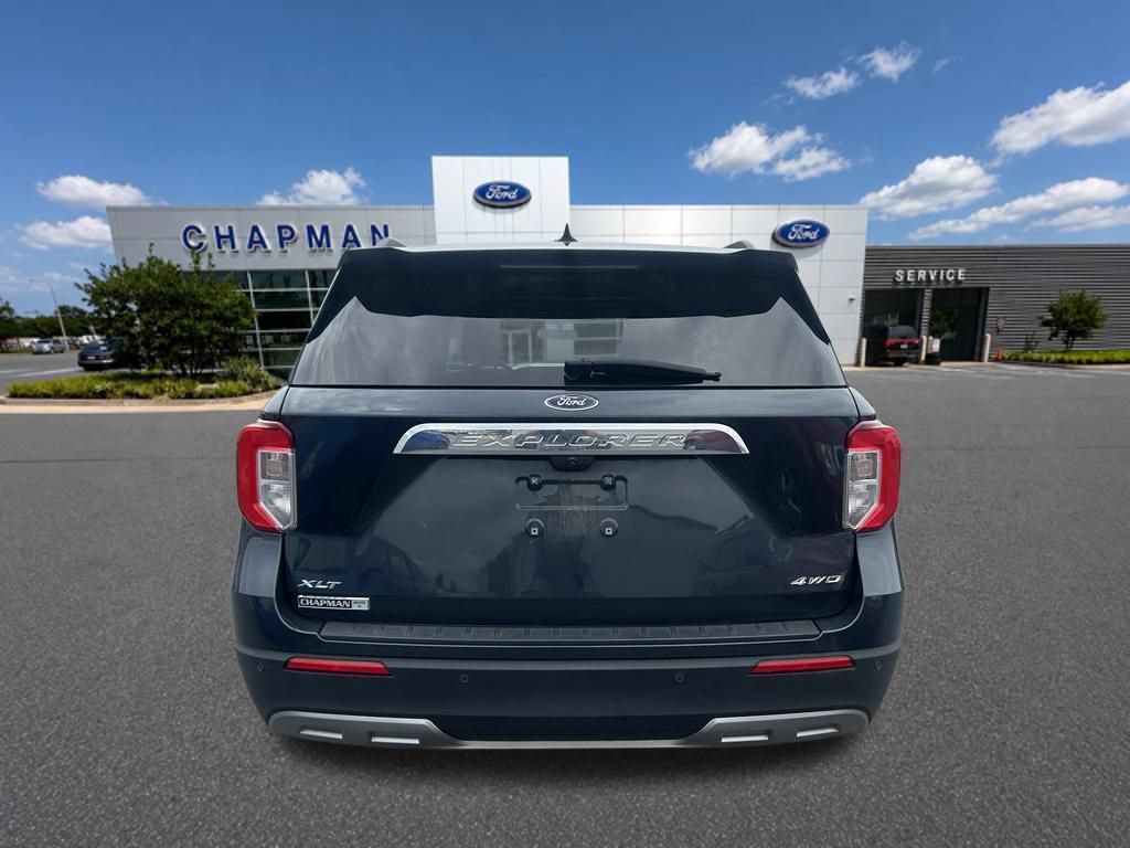 Certified 2023 Ford Explorer XLT w/ Equipment Group 202A AWD/4WD image 4