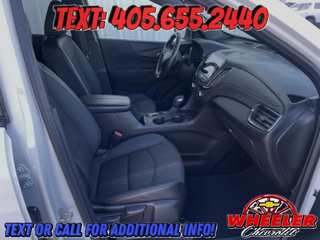 Used 2022 Chevrolet Equinox RS w/ Infotainment Package image 13