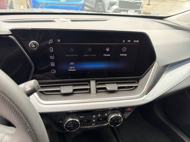 Certified 2024 Chevrolet Trax LT FWD image 17
