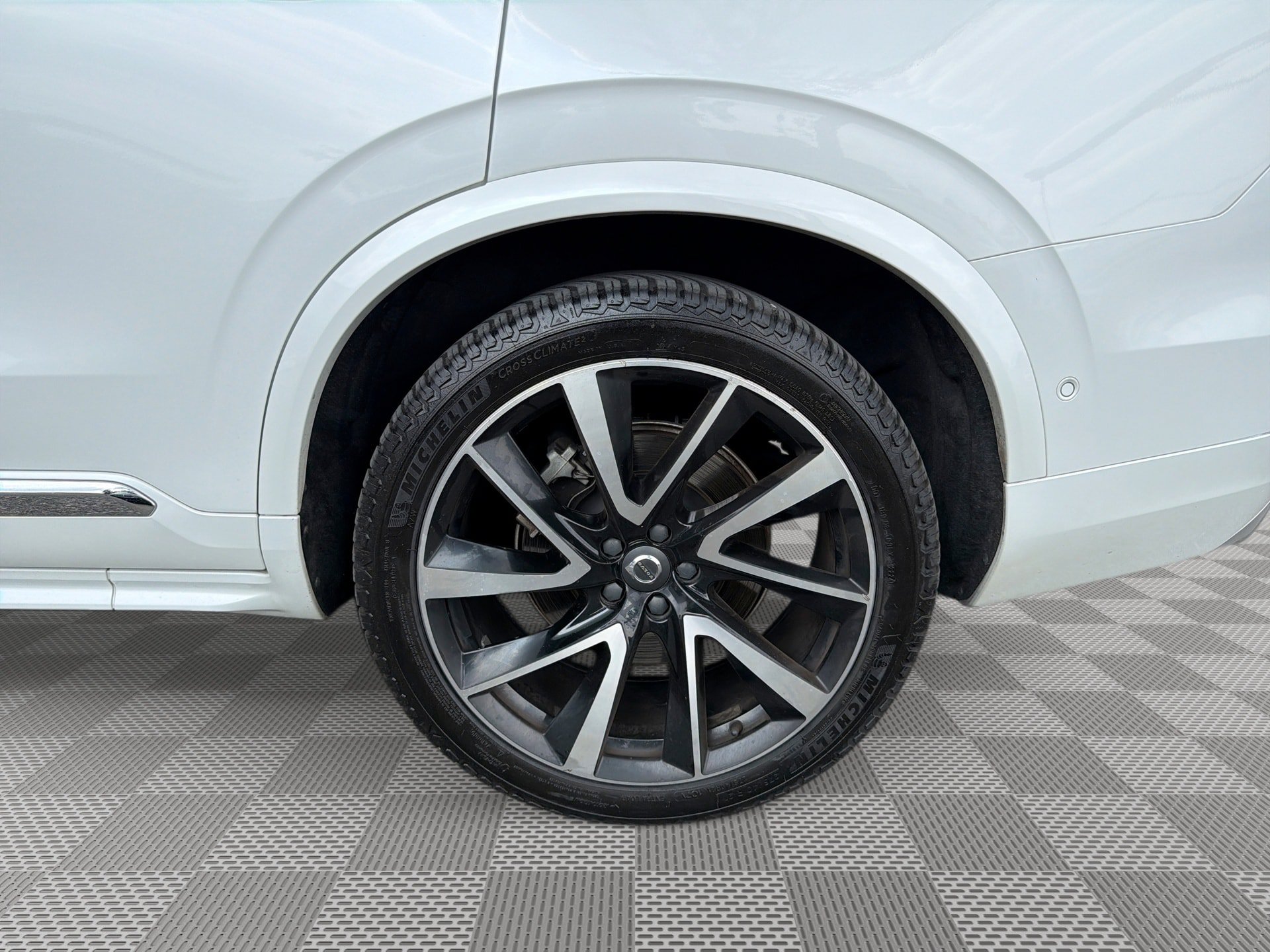 Used 2019 Volvo XC90 T8 Inscription w/ Luxury Package AWD/4WD image 29