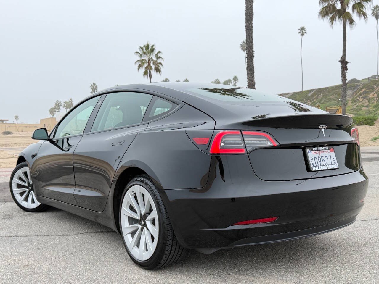 Used 2023 Tesla Model 3 Standard Range RWD image 3