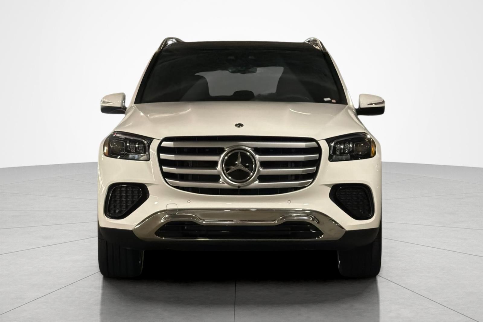 New 2026 Mercedes-Benz GLS 450 4MATIC image 8