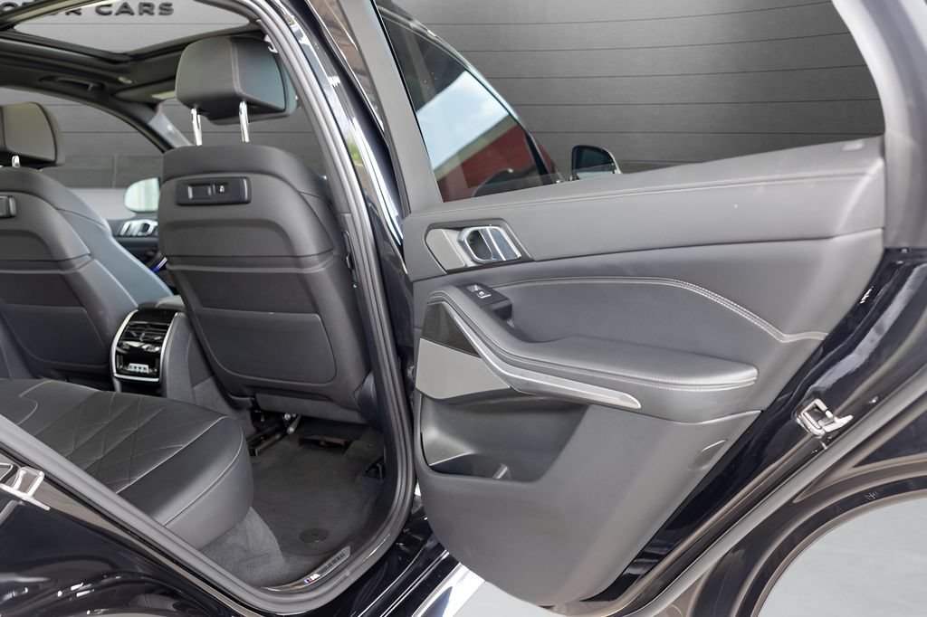 Used 2023 BMW X5 M50i w/ Climate Comfort Package AWD/4WD image 58