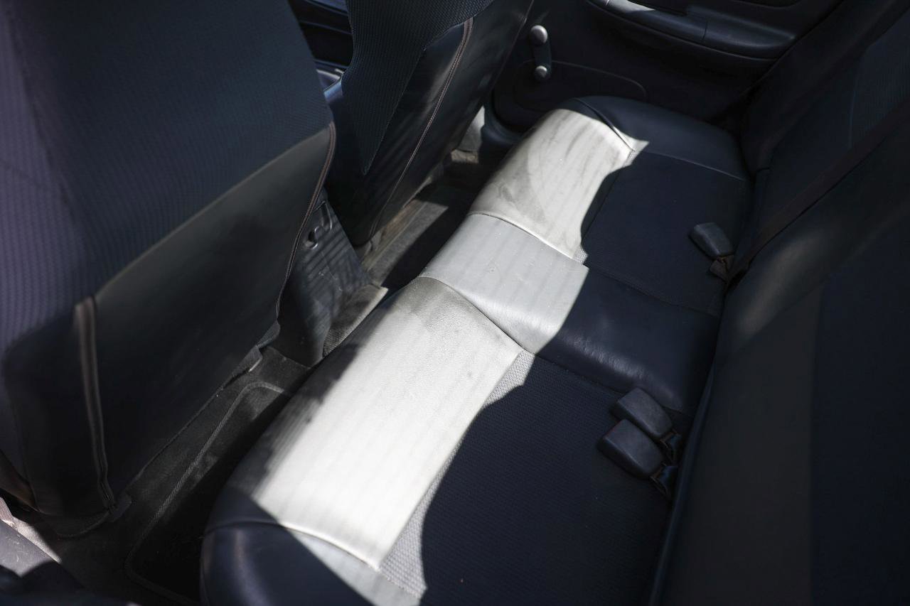 Used 2003 Dodge Neon image 10
