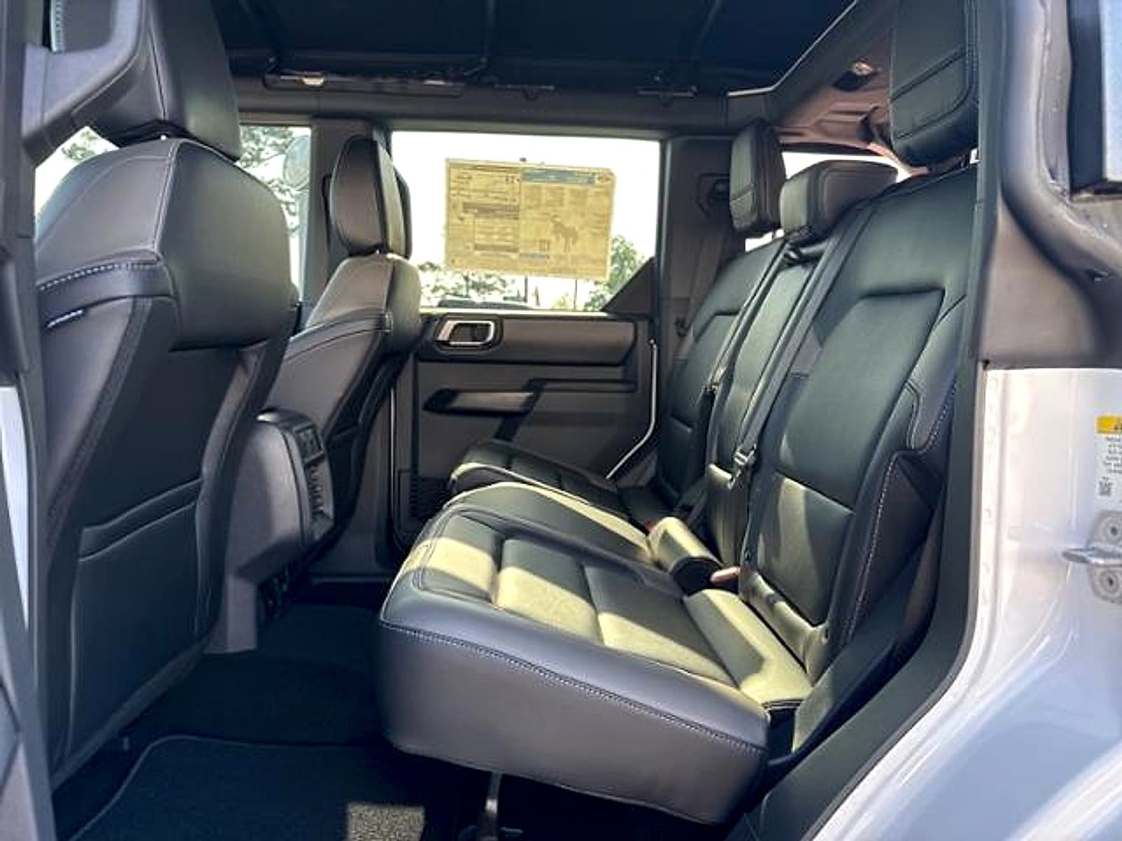 New 2025 Ford Bronco Outer Banks w/ Sasquatch Package AWD/4WD image 11