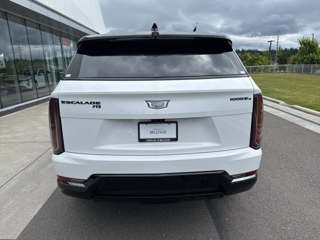 New 2025 Cadillac Escalade IQ Sport 2 w/ LPO, ONYX Package image 5