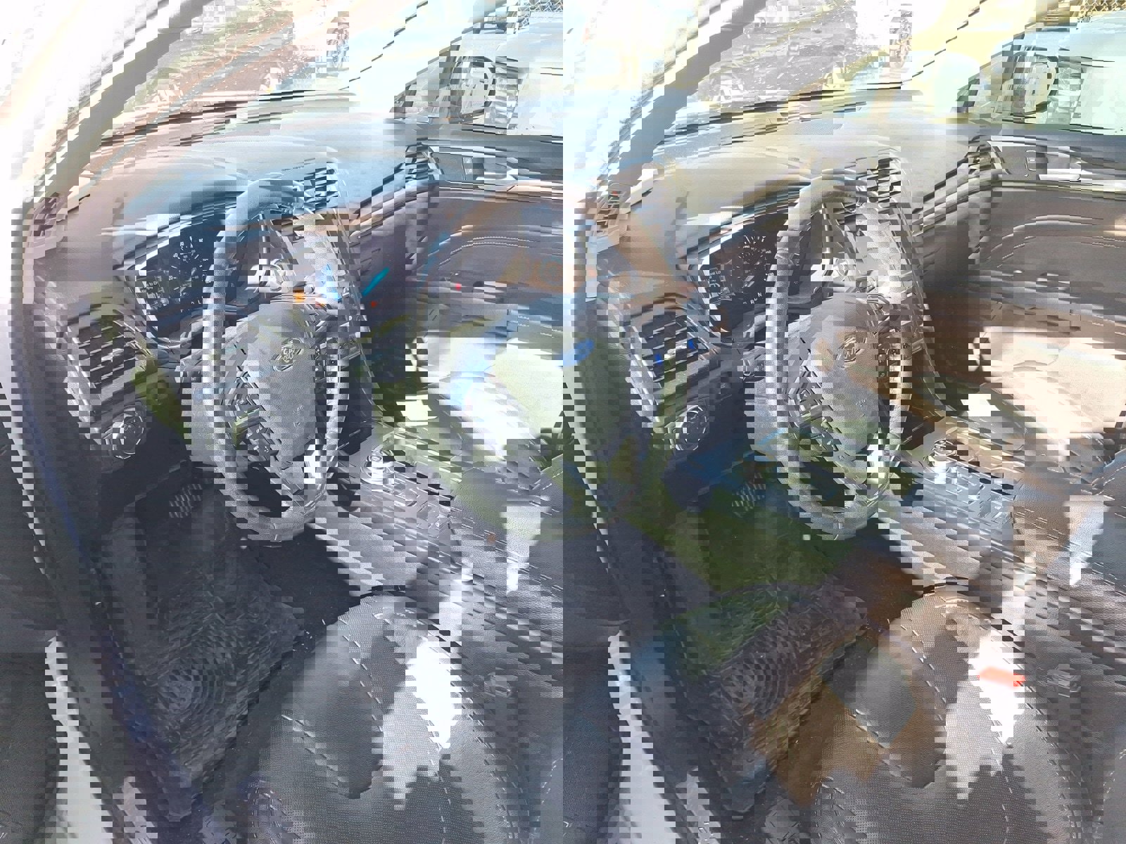 Used 2019 Ford Fusion Titanium image 10