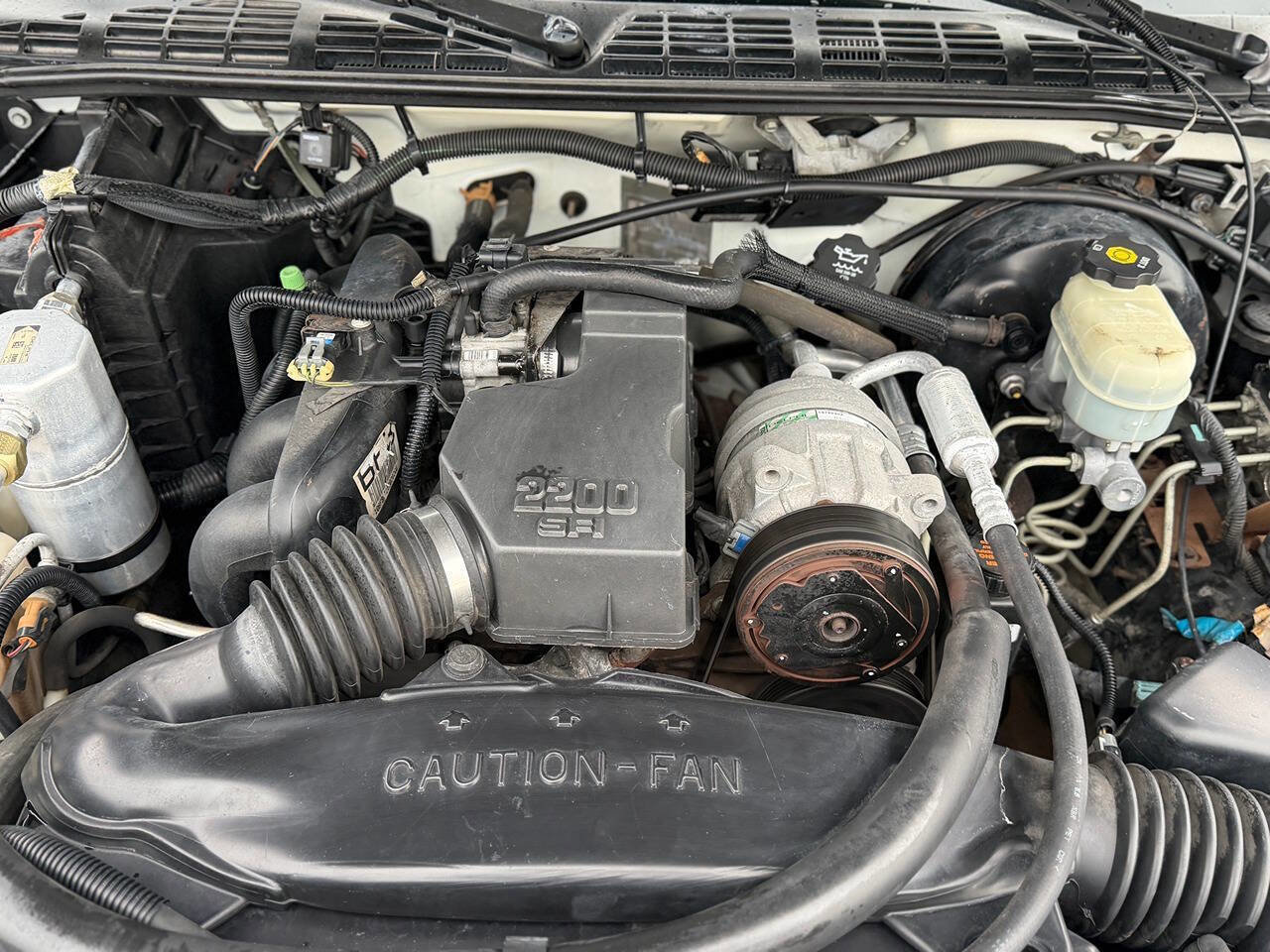 Used 2003 GMC Sonoma SL w/ Convenience Package image 93