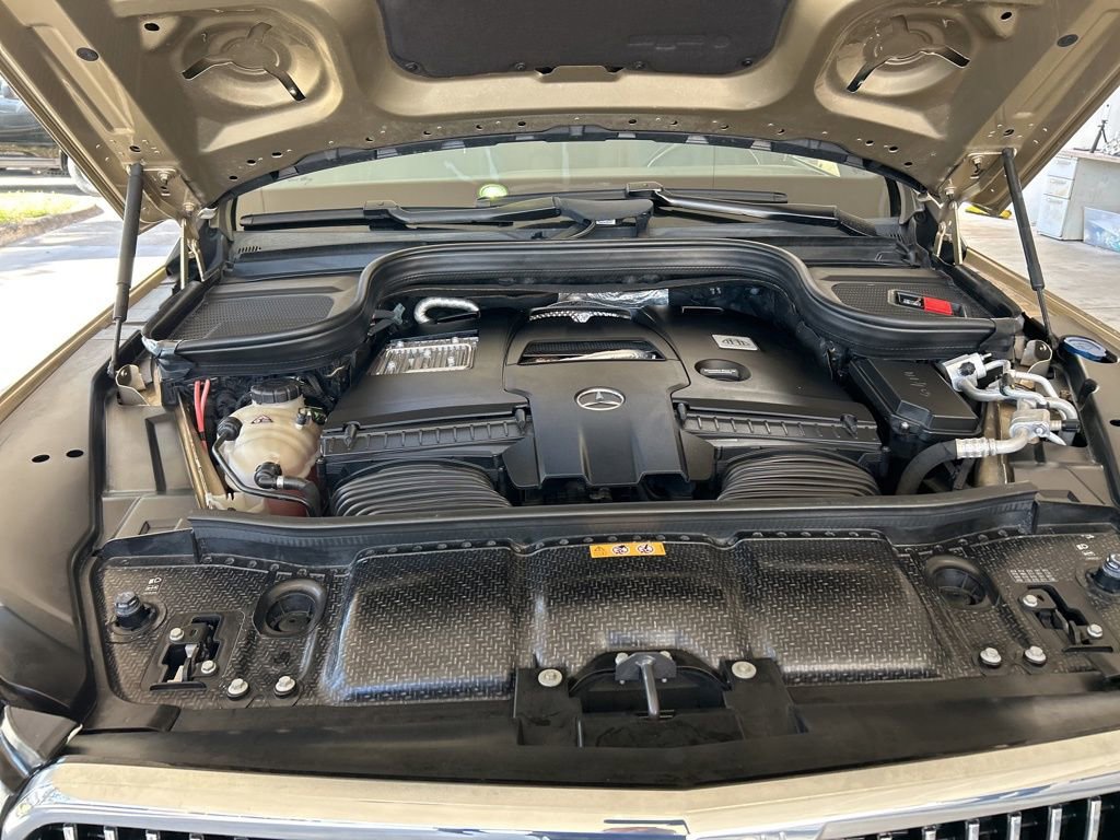 Used 2021 Mercedes-Benz Maybach GLS 600 4MATIC image 13