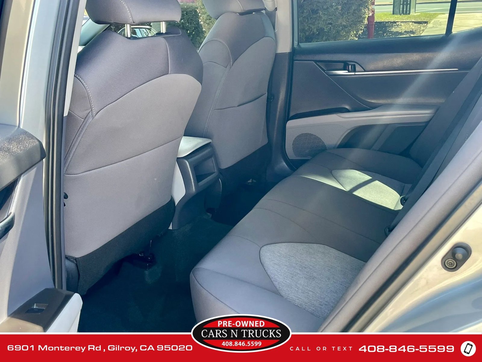 Used 2024 Toyota Camry LE w/ Convenience Package FWD image 10