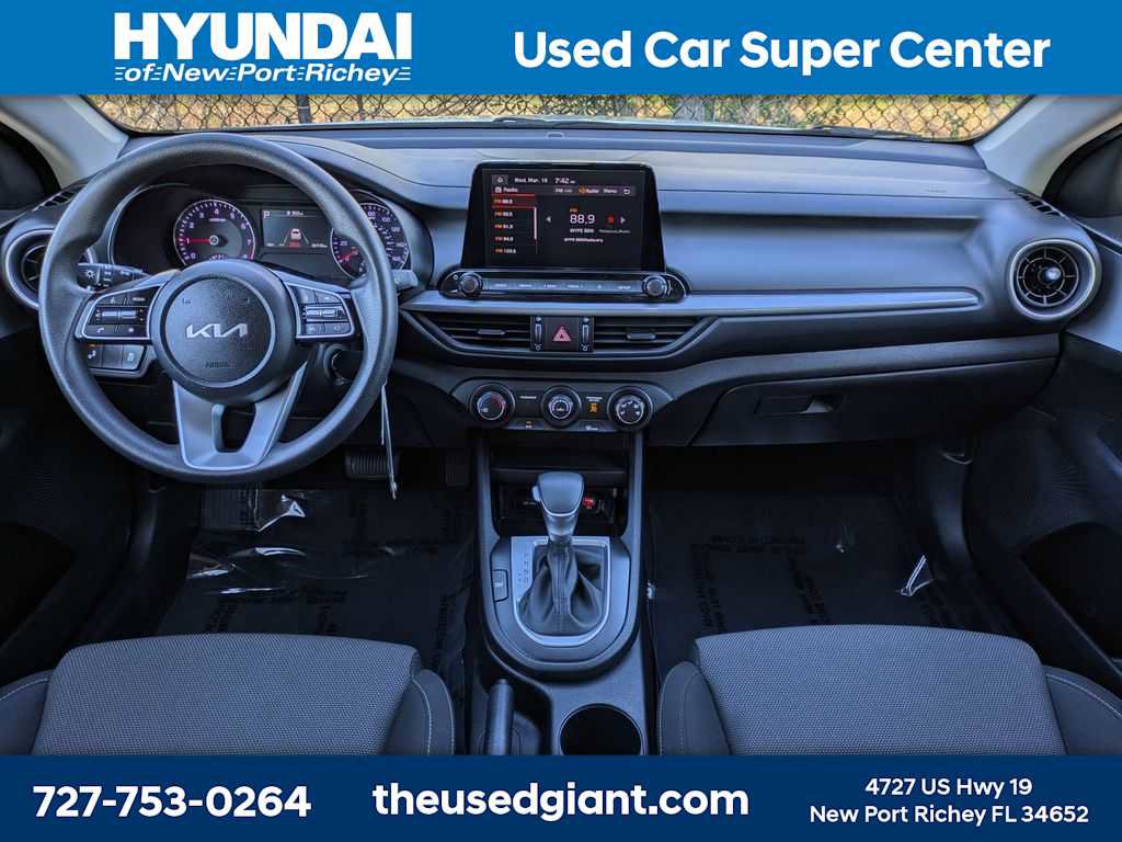 Used 2024 Kia Forte LXS w/ LXS Technology Package image 14