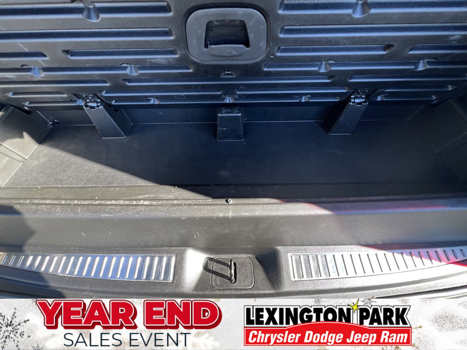 Used 2017 Chevrolet Tahoe Premier image 11