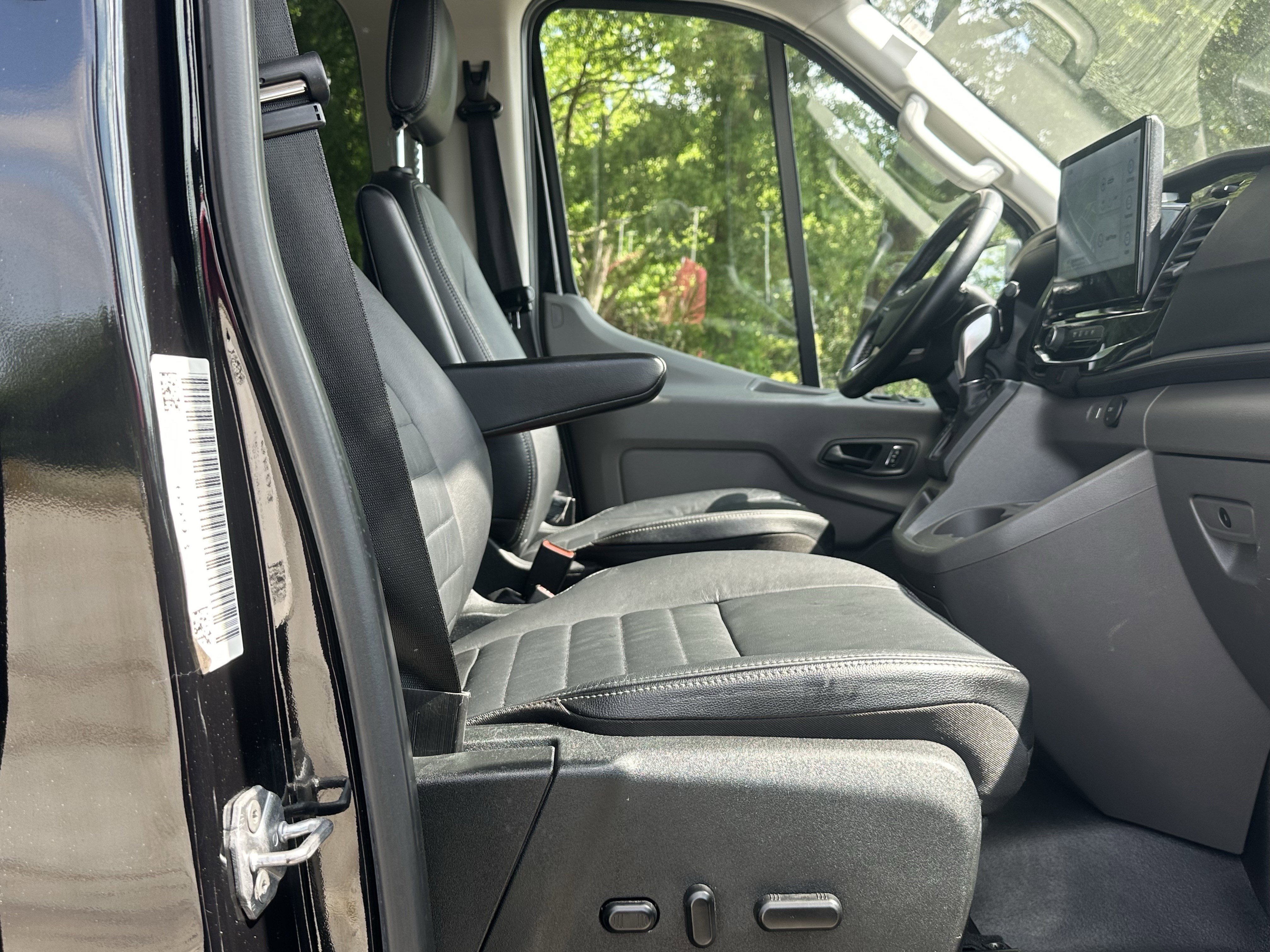 Used 2023 Ford Transit 350 XLT RWD image 16