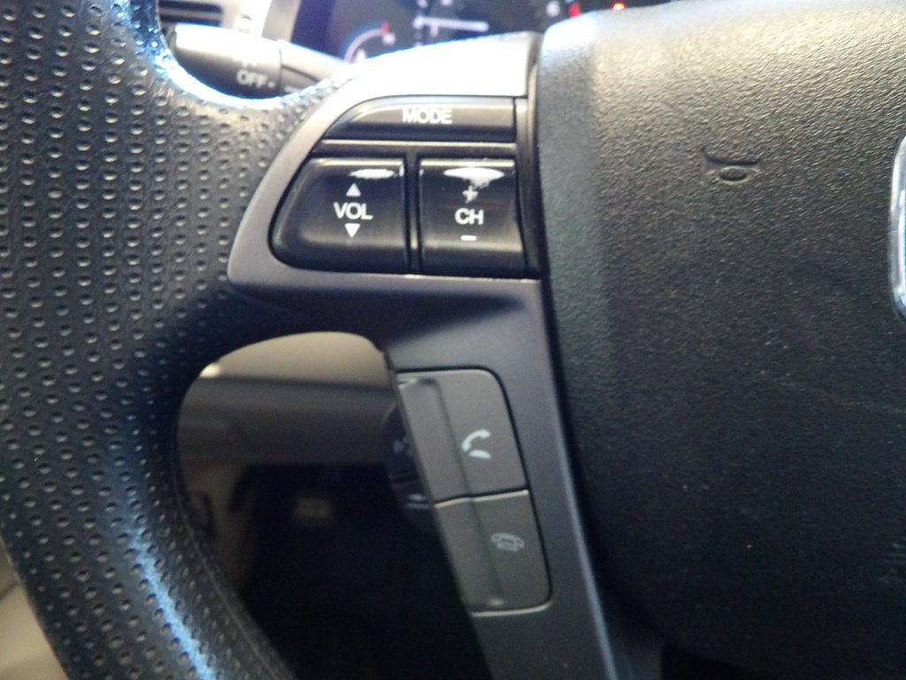 Used 2013 Honda Odyssey LX image 29