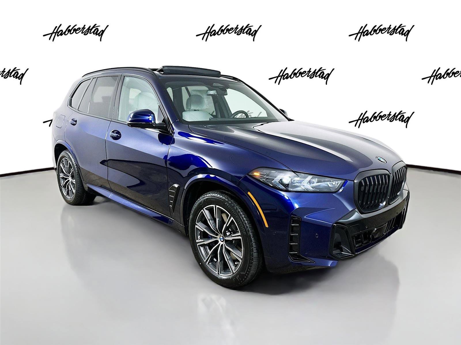 New 2026 BMW X5 xDrive40i w/ M Sport Package image 3