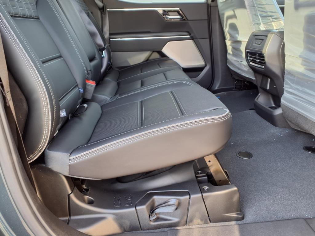 New 2025 GMC Sierra EV Denali image 11