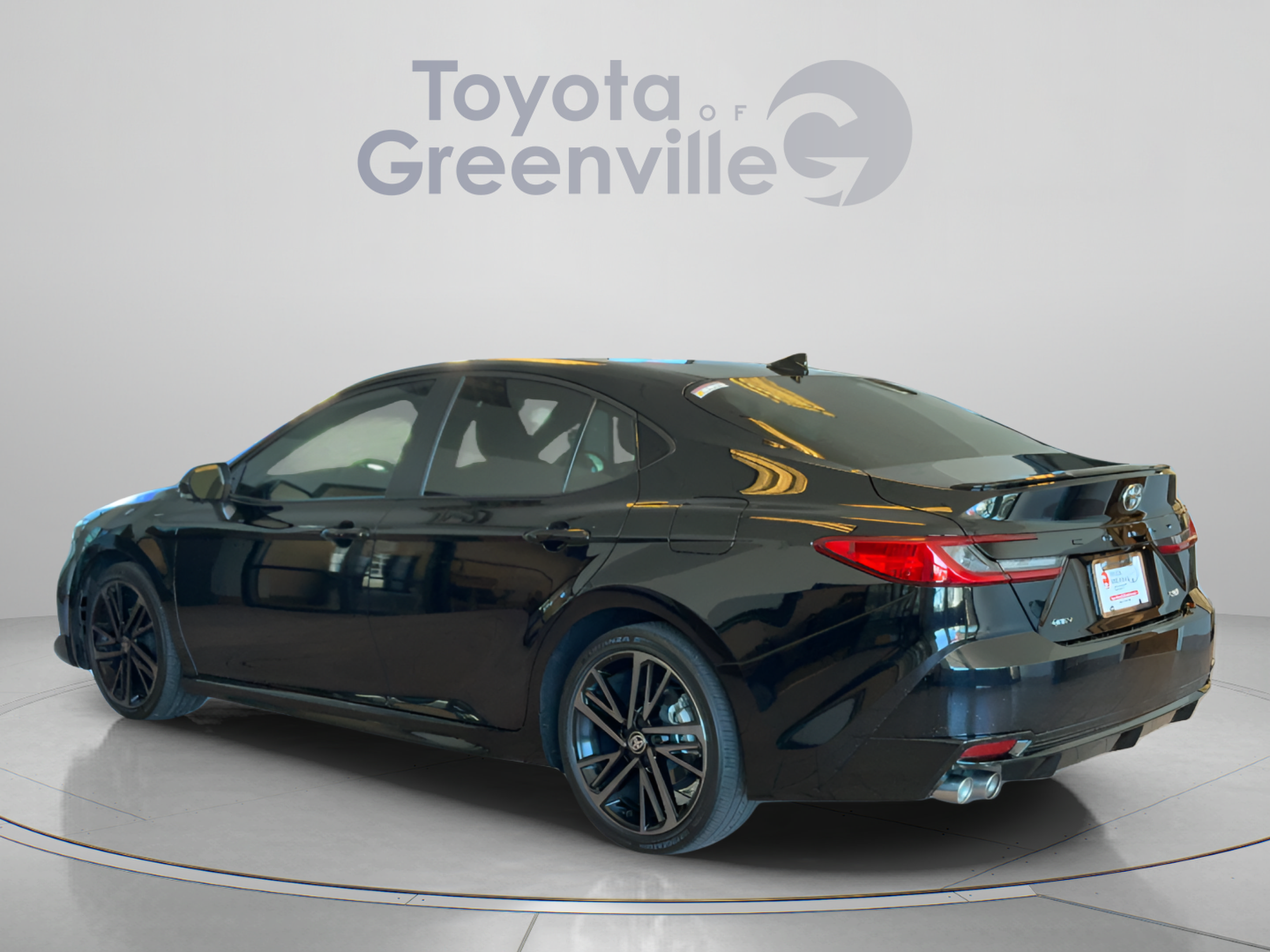Used 2026 Toyota Camry XSE FWD image 4