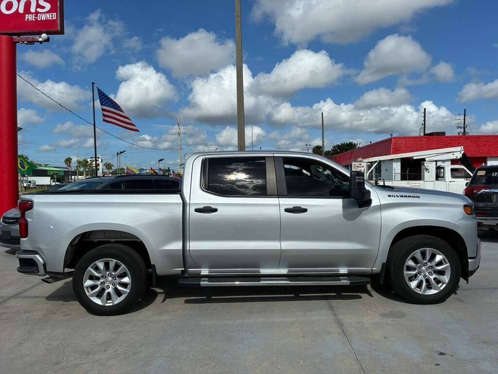 Used 2021 Chevrolet Silverado 1500 Custom RWD image 3